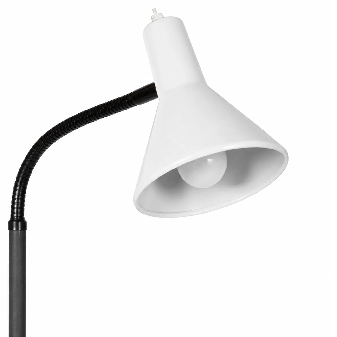 Detalle del cabezal metálico de lámpara clínica profesional con cuello flexible.